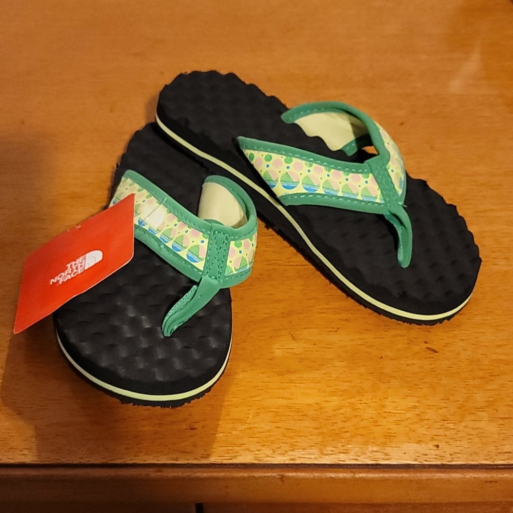 Boys The North Face sandals